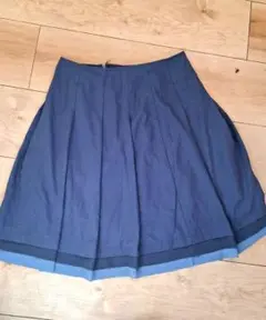 doux archives プリーツスカート 青色 裾補正あり