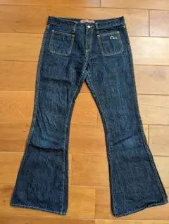 エヴィスドンナ　濃紺ユーズド加工ブーツカット　ストレッチ　W23 2025年最新】EVISU ブーツカットデニム・フレアデニムの人気