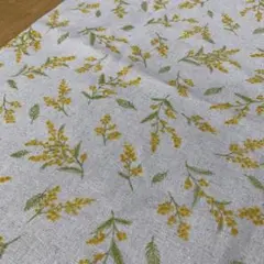 ミモザ柄　プリント　綿麻キャンバス生地　ベージュ　108cm×33cm