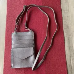 未使用ゴールドグレー スマホショルダーバッグ