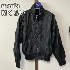 メンズ　ナイロンジャケット　ブルゾン　スポーツ　長袖　フード付き　黒　Mくらい