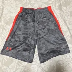 UNDER ARMOUR スポーツウエア　ハーフパンツ　MD