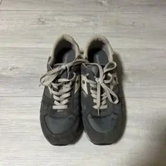サッカニー★スニーカー★27cm