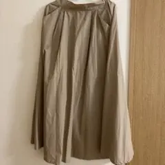 ベージュ フレアスカート ポケット付き