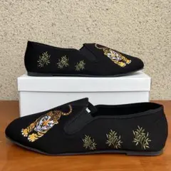 【極希少】antiqua トラ刺繍スリッポン“BLACK"