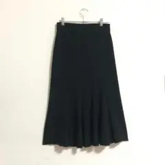 膝下スカート　黒　フレアスカート　韓国製b735