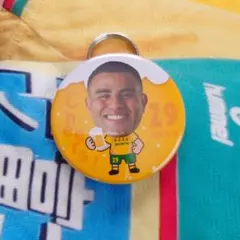 ジェフ千葉　栓抜き缶バッジ　カルリーニョス選手