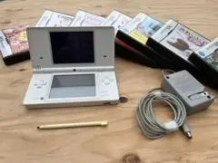 ニンテンドー3DS と、ソフト7枚付属