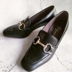 Item thumbnail for item 8c64a568-2e89-44fc-bbbf-38cc3dd3d946