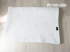 TRICK HOLIC 星柄キルトマット イブル 約150×200