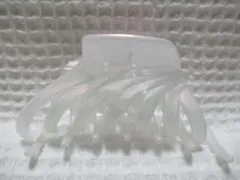 樹脂製バンスクリップ　B　ホワイト系（ピンク・グリーン系）