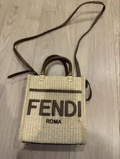 【新品未使用】FENDI かごバッグ バスケット ミディアム ホワイト 2025年最新】Yahoo!オークション -フェンディ カゴ バッグ