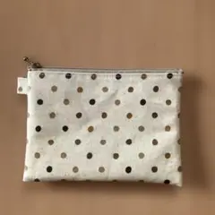 9/1までの出品/ドット柄ラミネートとメッシュのビニールのポーチ