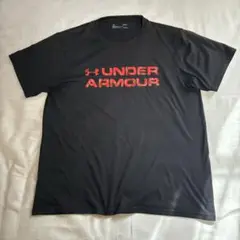 UNDER ARMOUR ブラック Tシャツ　ヒートギア