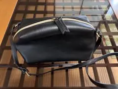 GU黒ショルダーバッグ