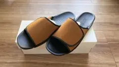 新品未使用　MHL SCHOOL SANDALS スクール　サンダルです。
