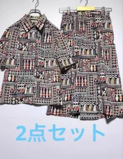 レーヌ　美品　個性的な柄模様　セットアップ　透明ボタン　Sサイズ相当