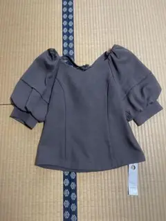 ラグナムーン　袖ボリューム　後ろリボン　トップス