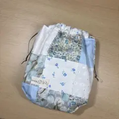 巾着袋　ハンドメイド　ポーチ　小物入れ　パッチワーク　ナチュラル　小物整理