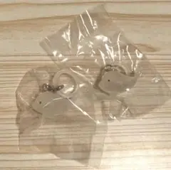 ゆるいるか　めじるしアクセサリー　ガチャ　シロイルカ　セット