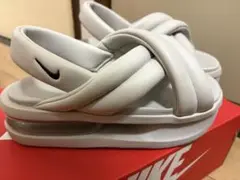 NIKE エアマックス アイラ 24㎝
