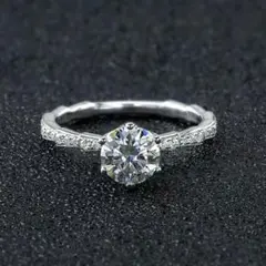 『超人気新品』プラチナの定番指輪1カラットの女性のダイヤの指輪653m