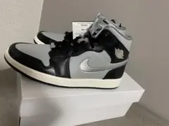 エアジョーダン1 Mid SE "Black Chrome"