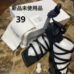 新品未使用品　FLAT APARTMENT ブラックストラップサンダル