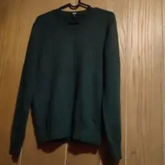 ユニクロ カシミヤ100%Vネックセーター ダークグリーン