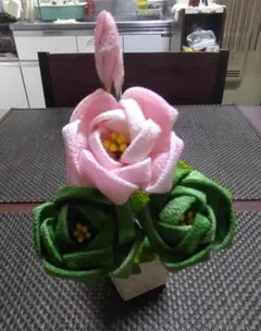 つまみ細工秋色トルコキキョウをイメージした花瓶挿し