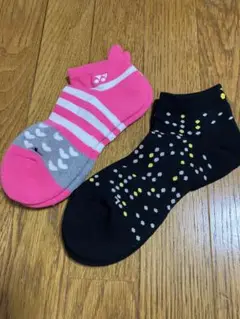 ヨネックスソックス ピンクと黒