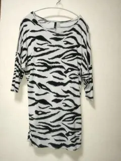 H&M Ｔシャツ チュニック　ゼブラ柄　五分袖　３８サイズ