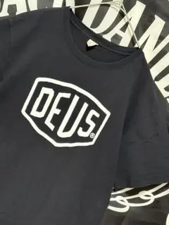 ★DEUS ロゴ Tシャツ Mサイズ ブラック