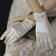 ウェディンググローブ ショート丈 手袋 オフホワイト 結婚式 ブライダル パール