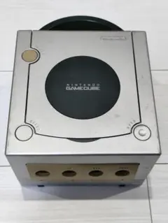Nintendo GameCube 本体 シルバー ジャンク品