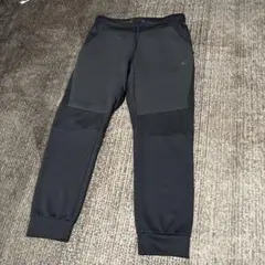 Mizuno ブラックジャージパンツ メッシュパネル付き