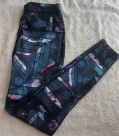 ROXY ロキシー レギンス　トレーニング　タイツ