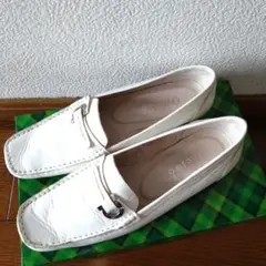 OneTwo ホワイト レザー ローファーサイズ23cm