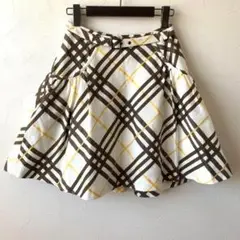 美品!バーバリーブルーレーベル ベルト付スカート チェック柄