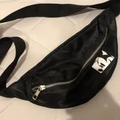 ミッキーマウス 黒 ボディバッグ