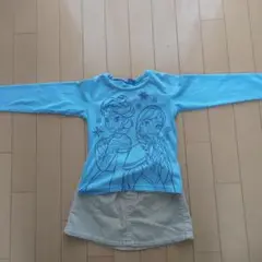 アナ雪ロンTとスカート