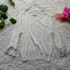 【UNTITLED アンタイトル】【М〜L相当】トップス　ニットセーター　薄手