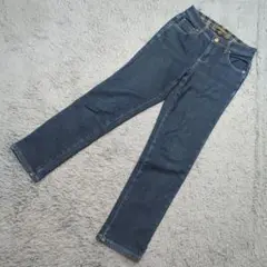 Item thumbnail for item f0efc0a8-6d47-411b-bd78-817bd78e3d89