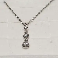 ヨンドシー4℃プラチナ3ストーンダイヤネックレス¥101,200★アガット★エテ