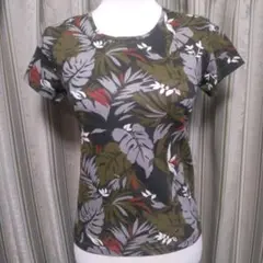 Samedi Matin 葉柄花柄 半袖Tシャツ オリーブグリーン・細身Mサイズ