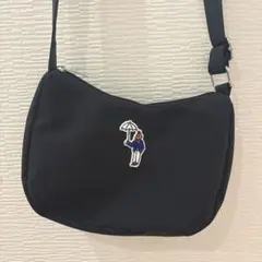【美品】hish era vec ショルダーバッグ 黒　ハーフムーン