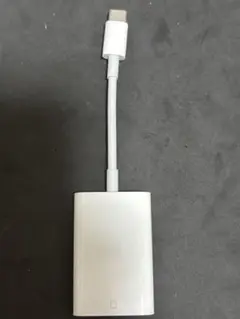 Apple純正　Lightning - SDカードカメラリーダー
