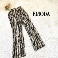 EMODA エモダ　ストライプ柄　フレアパンツ