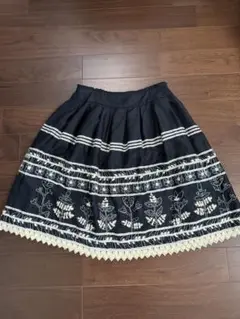 janemarple 刺繍スカート