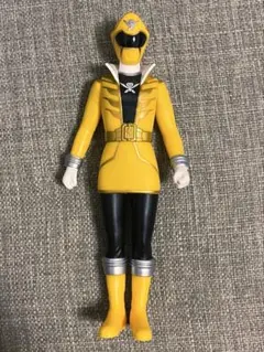 海賊戦隊ゴーカイジャー　ゴーカイイエロー　ルカミルフィ　ソフビ　人形　フィギュア